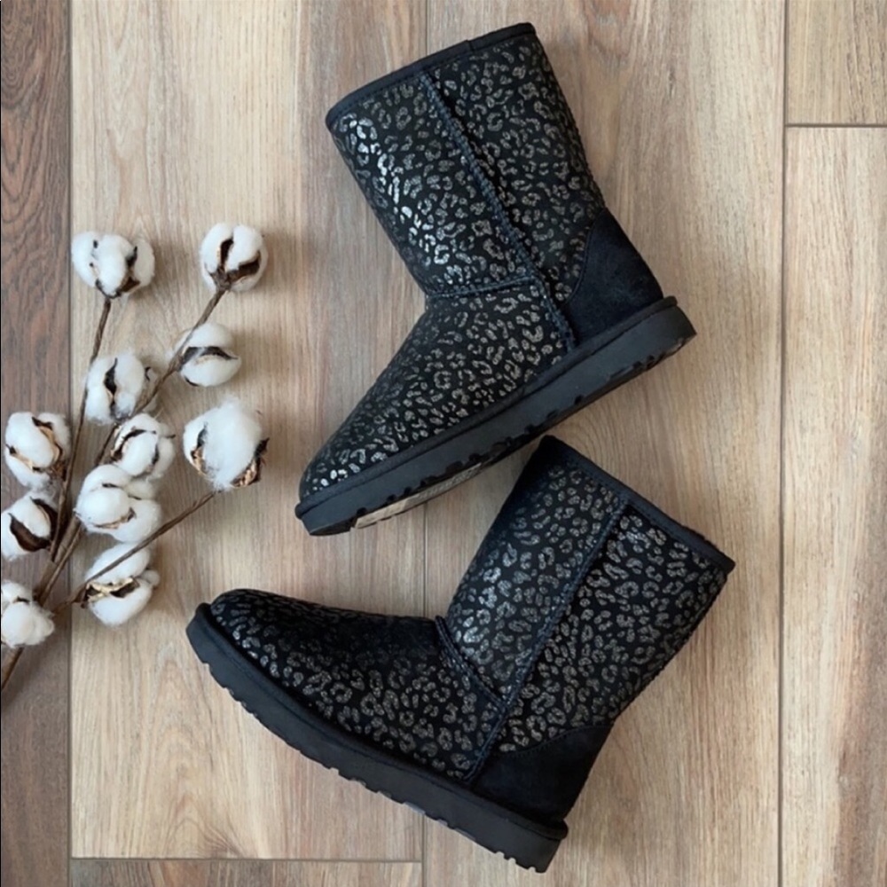 🌴🔆UGG- CLASSIC SHORT SNOW LEOPARD BOOTS🔆🌴 - Picture 7 of 13